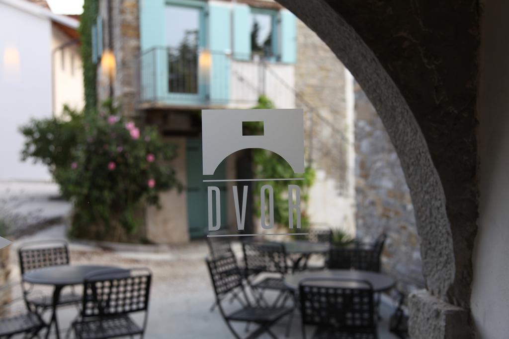 Boutique Hotel Dvor Dobrovo Eksteriør billede