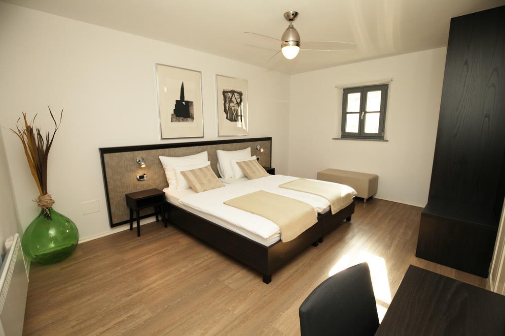 Boutique Hotel Dvor Dobrovo Eksteriør billede